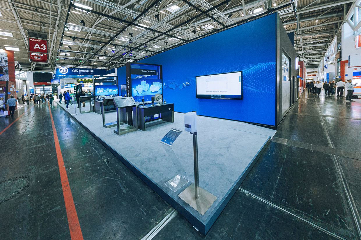 Messestand ZF auf der bauma