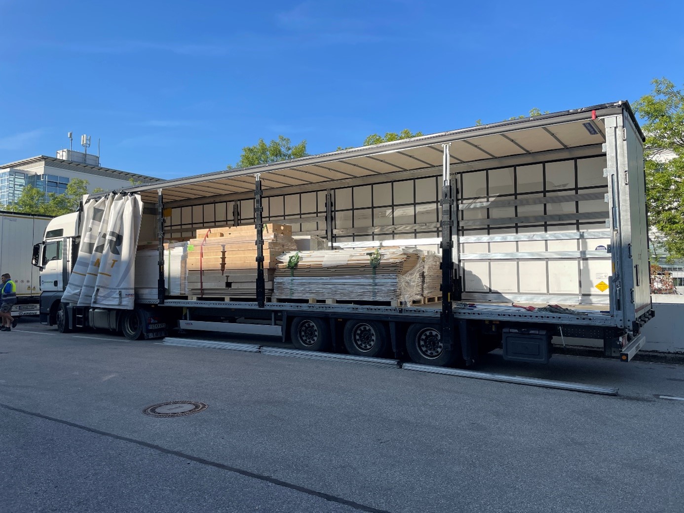 Logistik auf und zum Messegelände
